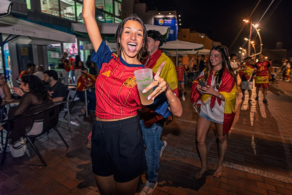 Photograph 043 from Las Palmas · Spain wins the World Cup